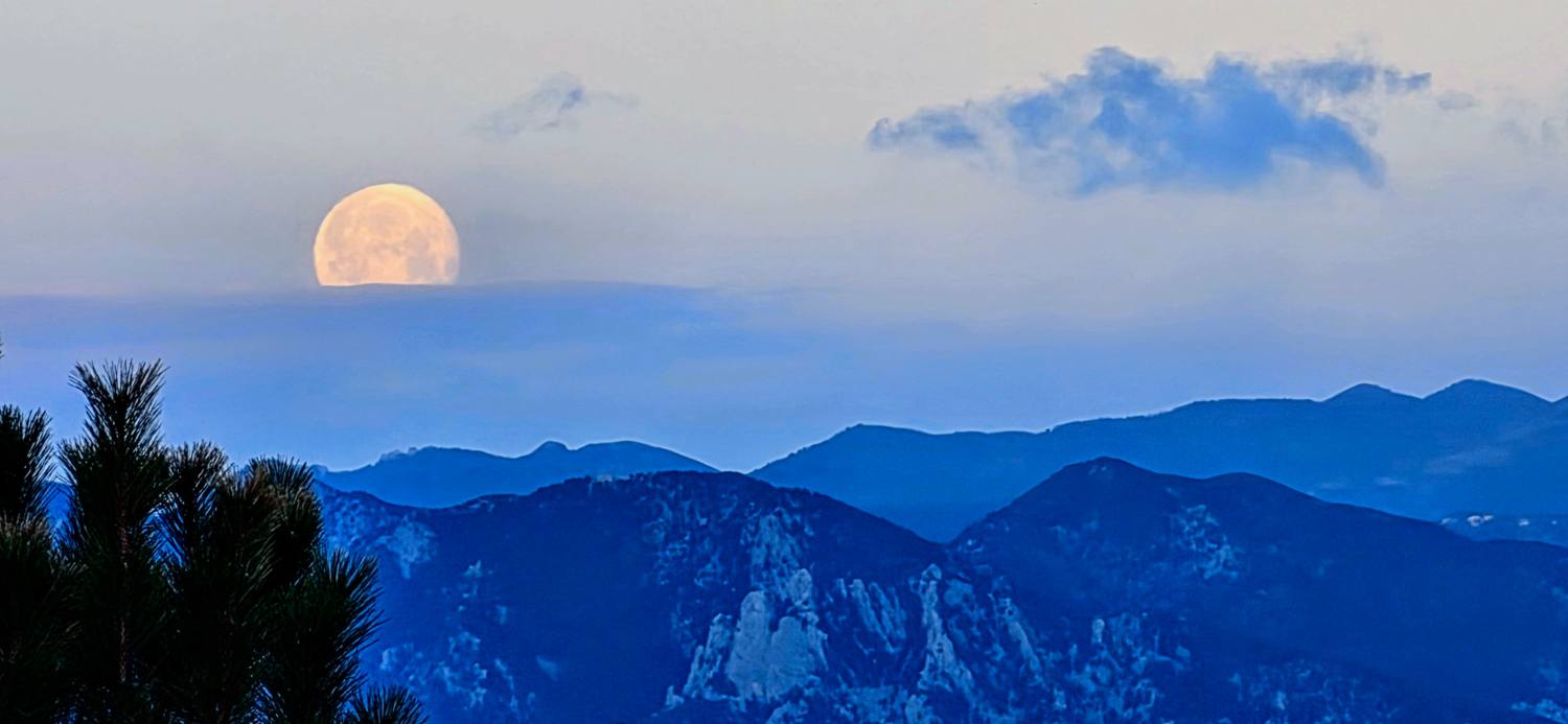 Moonset Over the Flatirons
